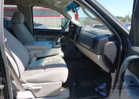 2011 Chevrolet Silverado 1500 Lt z USA, uszkodzony, nr VIN 1GCRKSE32BZ349580